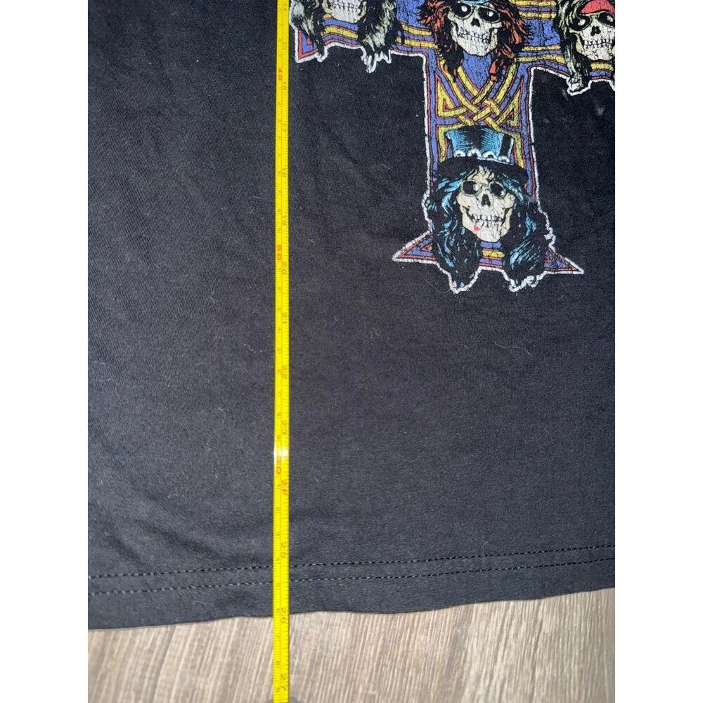 Guns N Roses GNR Cross Skulls Vintage Retro Band T-Shirt Medium